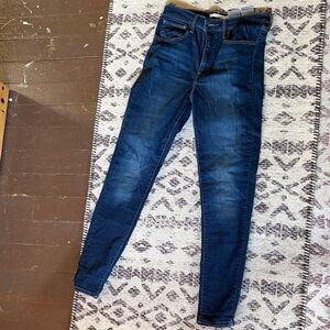 Levi's Women's Dark Blue Skinny Jeans